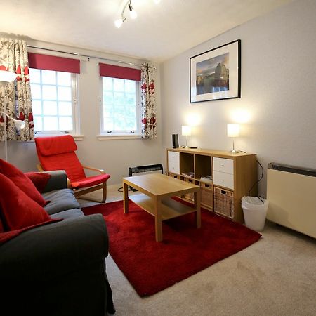 2 Bedroom Meadows Flat Sleeps 4 Edinburgh Exterior photo